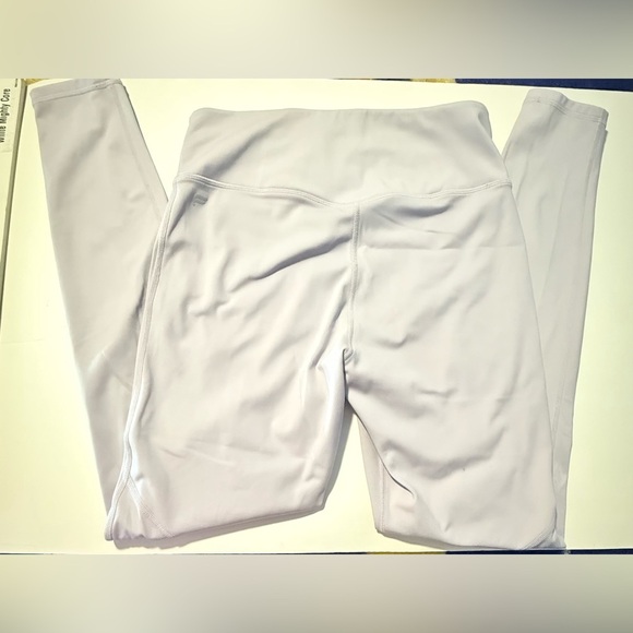 Fabletics Soft Purple Leggings - Picture 1 of 7